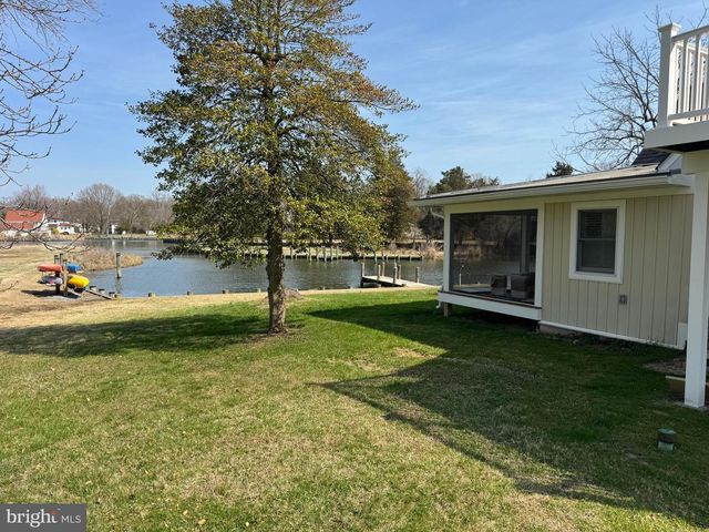 1268 HAYES RD, Shady Side, MD 20764