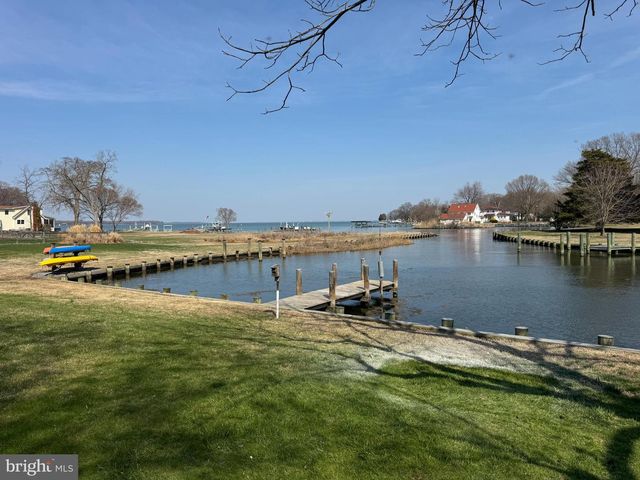 1268 HAYES RD, Shady Side, MD 20764