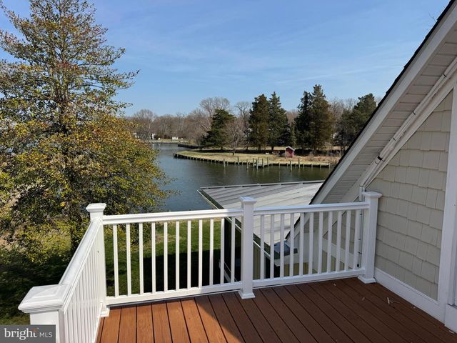 1268 HAYES RD, Shady Side, MD 20764