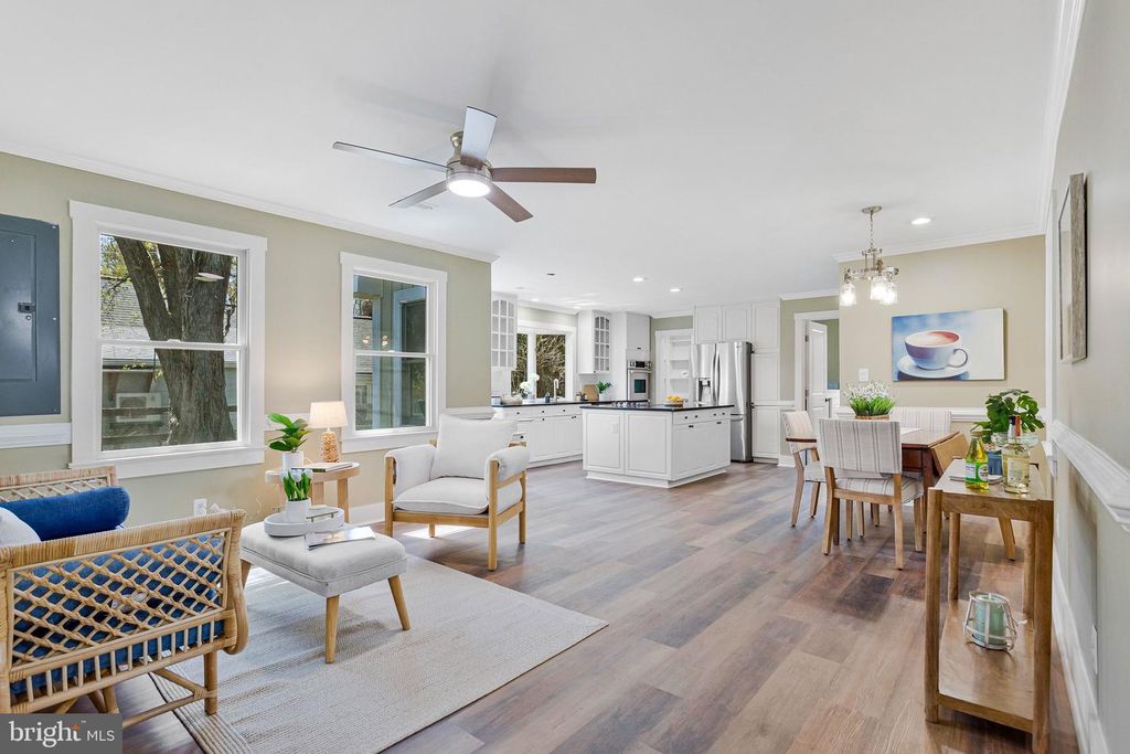 Image 11 of property listing at 1268 HAYES RD, Shady Side, MD 20764