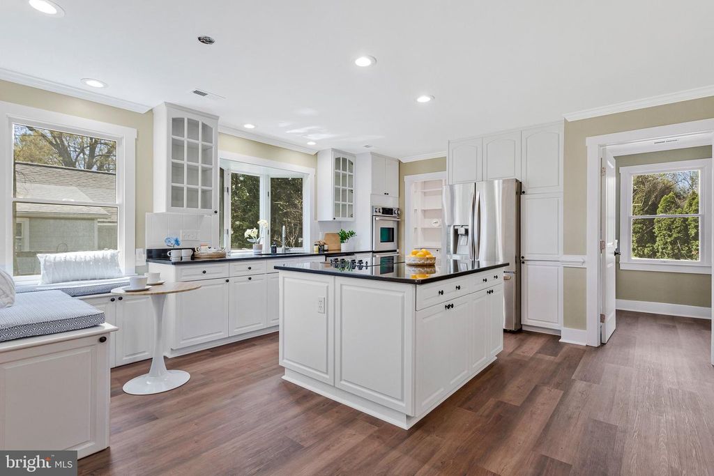 Image 14 of property listing at 1268 HAYES RD, Shady Side, MD 20764