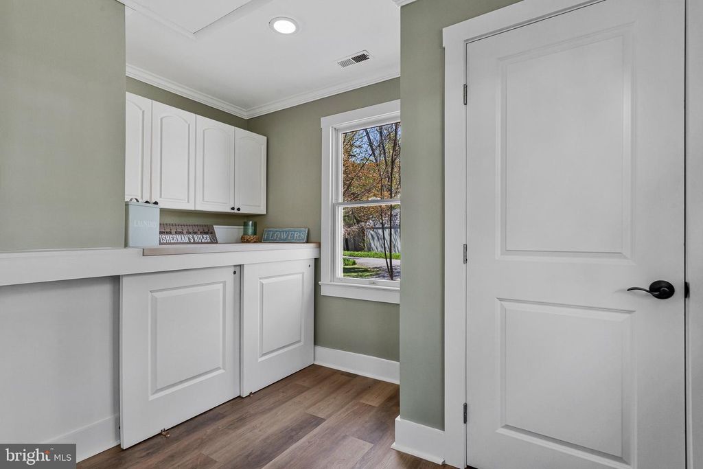 Image 22 of property listing at 1268 HAYES RD, Shady Side, MD 20764