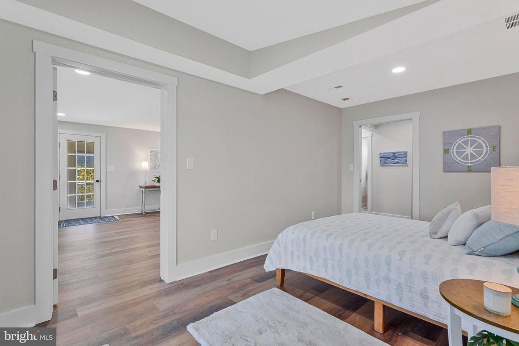 Image 24 of property listing at 1268 HAYES RD, Shady Side, MD 20764