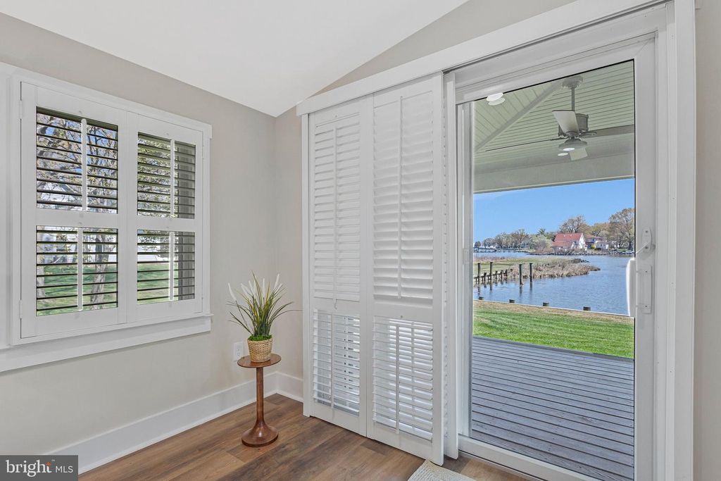 Image 26 of property listing at 1268 HAYES RD, Shady Side, MD 20764