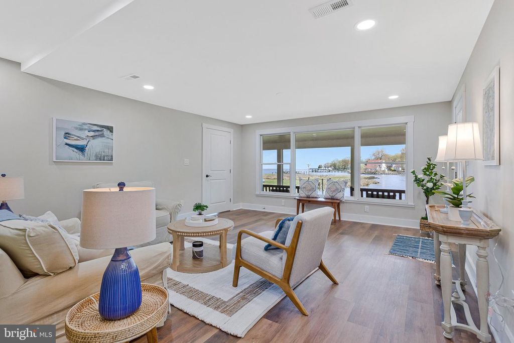 Image 34 of property listing at 1268 HAYES RD, Shady Side, MD 20764