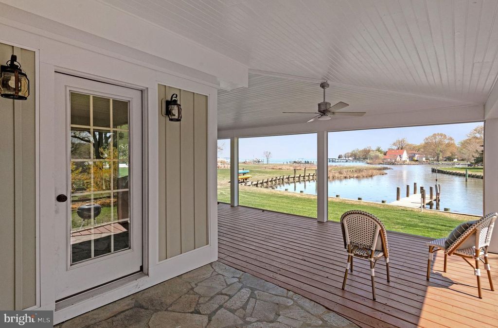 Image 40 of property listing at 1268 HAYES RD, Shady Side, MD 20764