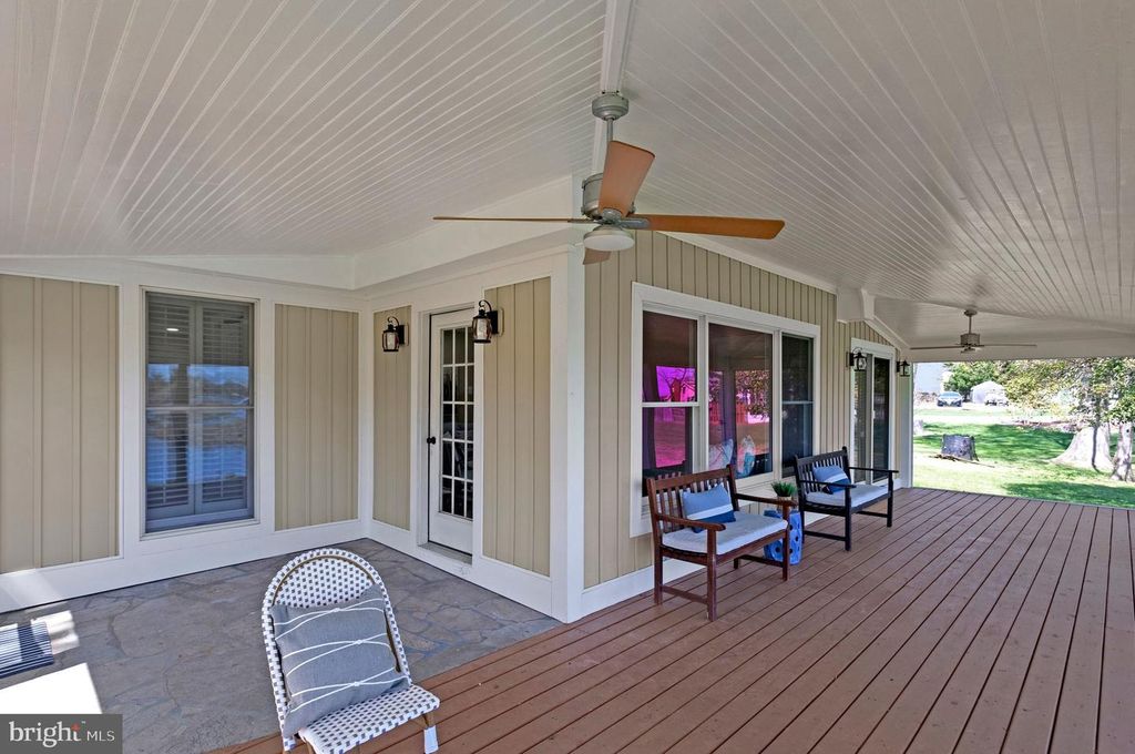 Image 41 of property listing at 1268 HAYES RD, Shady Side, MD 20764