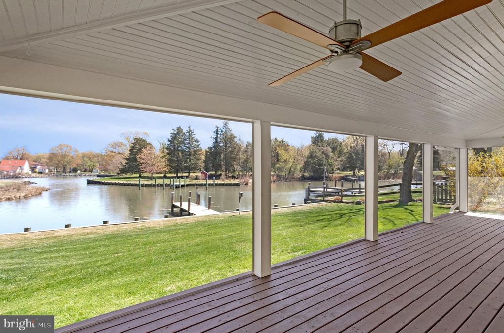 Image 42 of property listing at 1268 HAYES RD, Shady Side, MD 20764