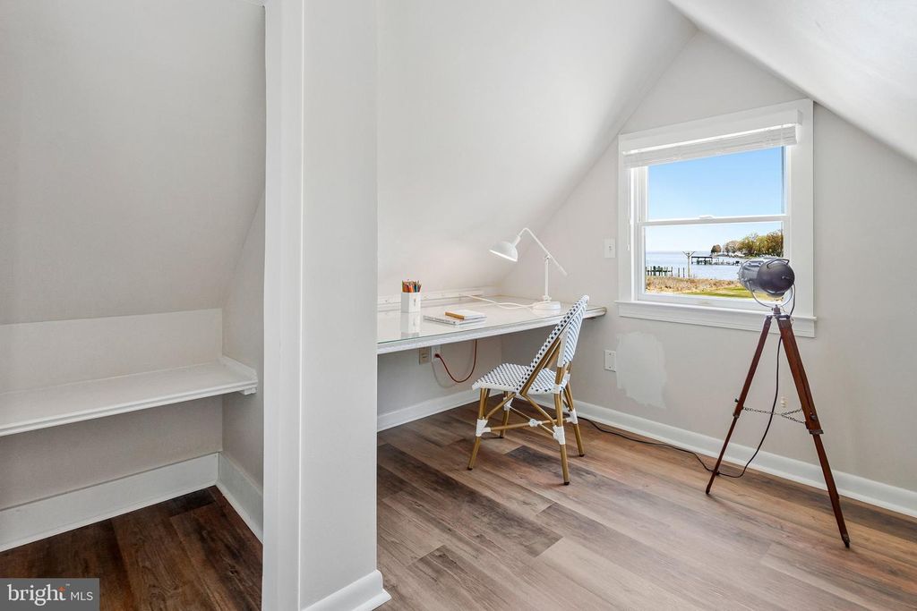 Image 46 of property listing at 1268 HAYES RD, Shady Side, MD 20764