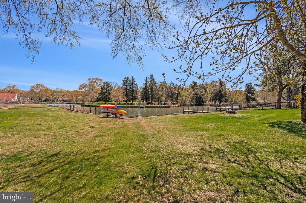 Image 72 of property listing at 1268 HAYES RD, Shady Side, MD 20764