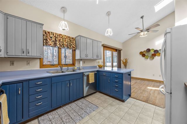 1482 Westview Drive, Coralville, IA 52241