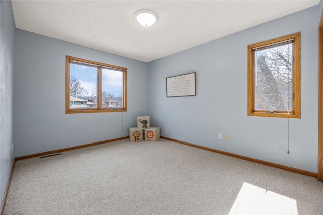 1482 Westview Drive, Coralville, IA 52241