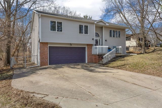 1482 Westview Drive, Coralville, IA 52241