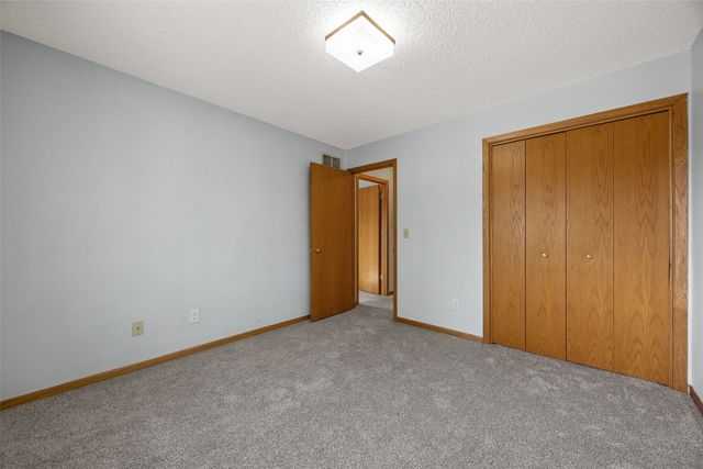 1482 Westview Drive, Coralville, IA 52241