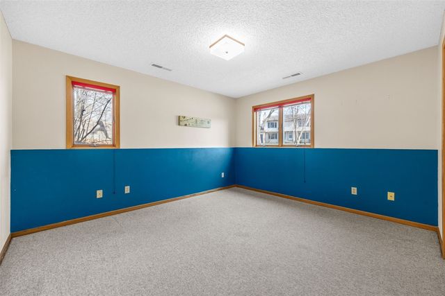 1482 Westview Drive, Coralville, IA 52241