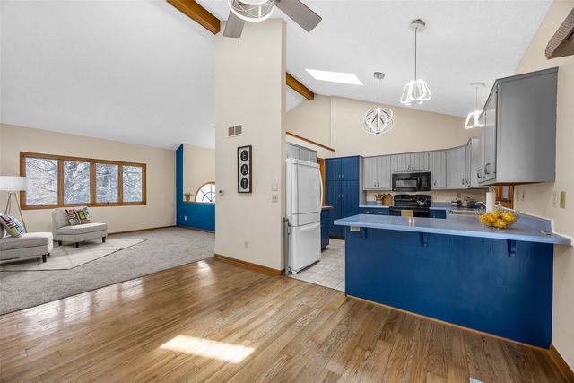 1482 Westview Drive, Coralville, IA 52241