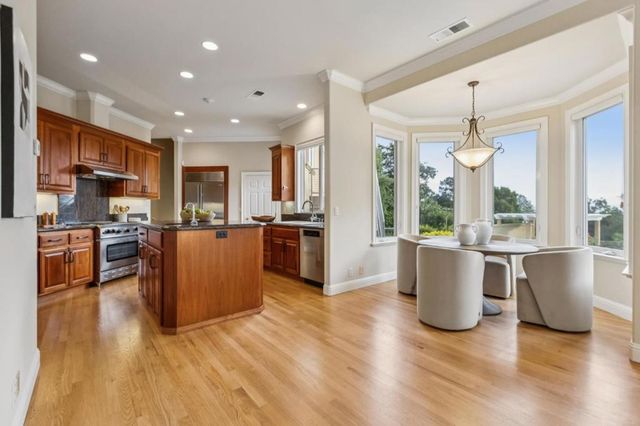 140 Ridgeway Road, Woodside, CA 94062