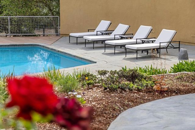 140 Ridgeway Road, Woodside, CA 94062