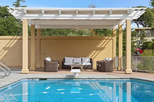 140 Ridgeway Road, Woodside, CA 94062