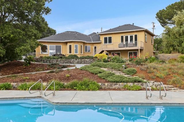 140 Ridgeway Road, Woodside, CA 94062