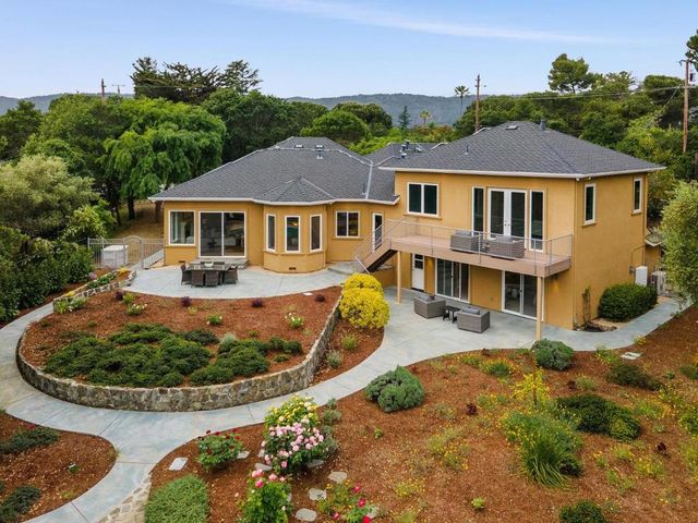 140 Ridgeway Road, Woodside, CA 94062