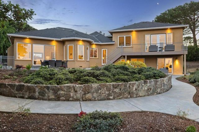 140 Ridgeway Road, Woodside, CA 94062