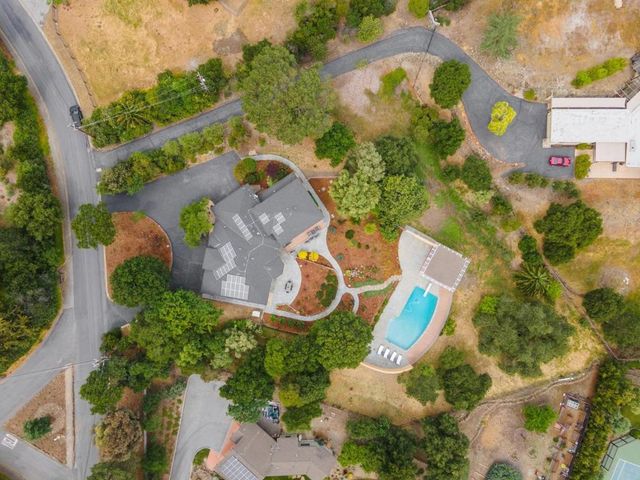 140 Ridgeway Road, Woodside, CA 94062