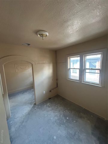 3267 webb, Detroit, MI 48206