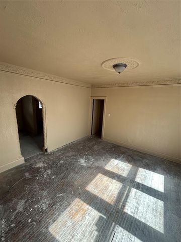 3267 webb, Detroit, MI 48206