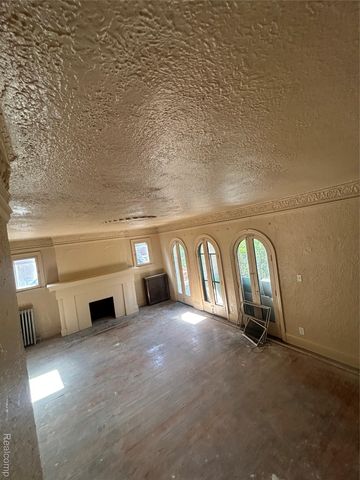 3267 webb, Detroit, MI 48206