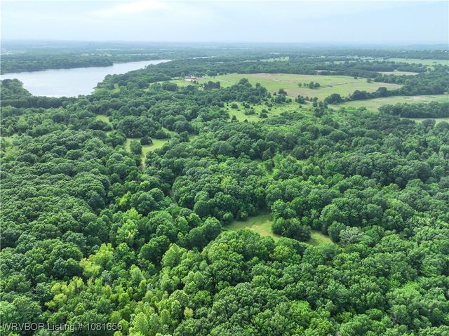 20000 Race Track Lane, Spiro, OK 74959