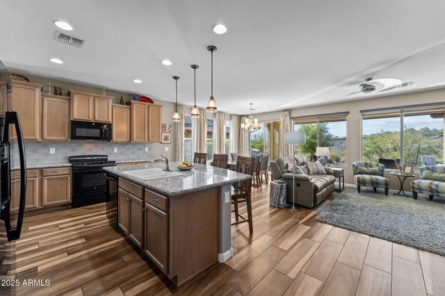 3335 BIG SKY Drive, Wickenburg, AZ 85390