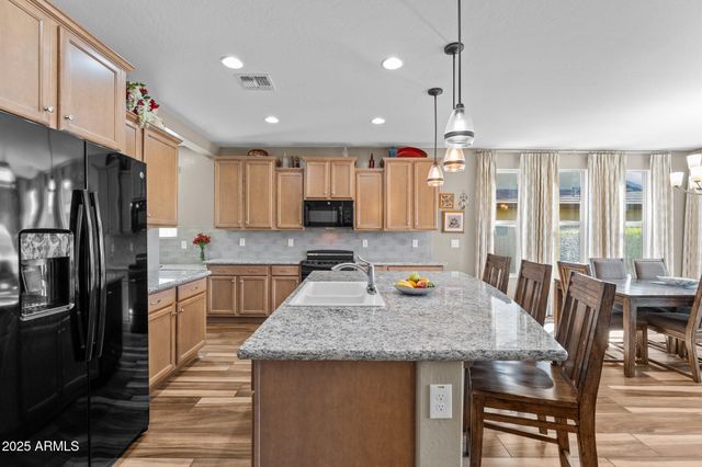 3335 BIG SKY Drive, Wickenburg, AZ 85390