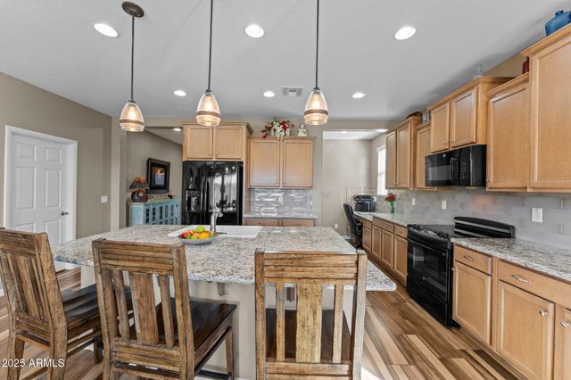 3335 BIG SKY Drive, Wickenburg, AZ 85390