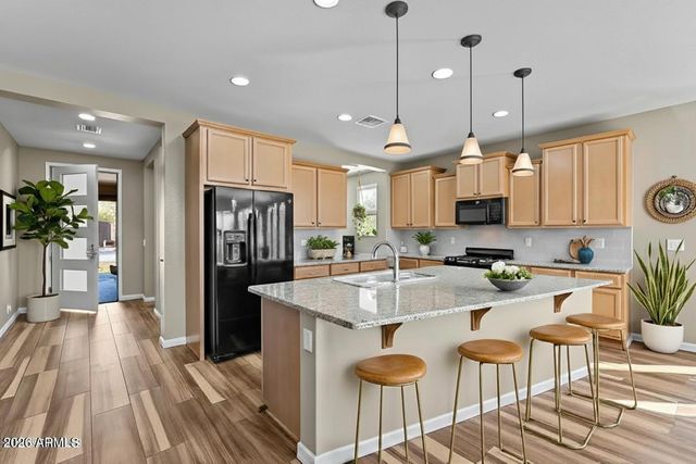 3335 BIG SKY Drive, Wickenburg, AZ 85390