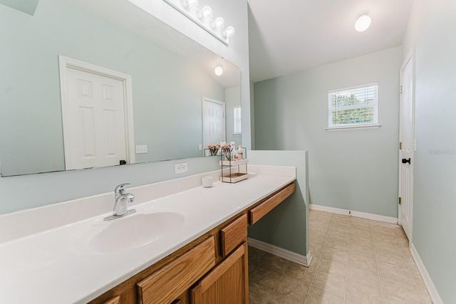 2043 CORNER TREE COURT, Orlando, FL 32820