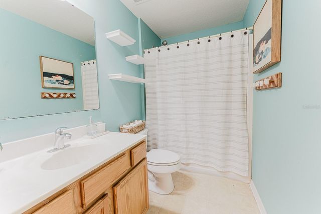 2043 CORNER TREE COURT, Orlando, FL 32820