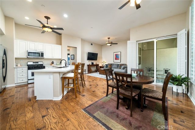 704 W 1st Street, Claremont, CA 91711