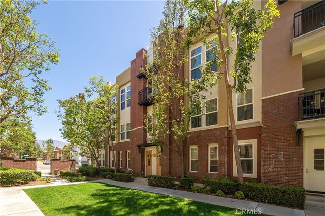 704 W 1st Street, Claremont, CA 91711