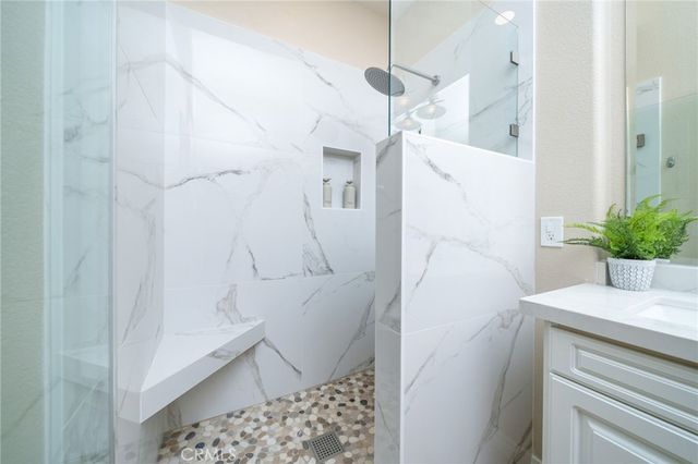 704 W 1st Street, Claremont, CA 91711