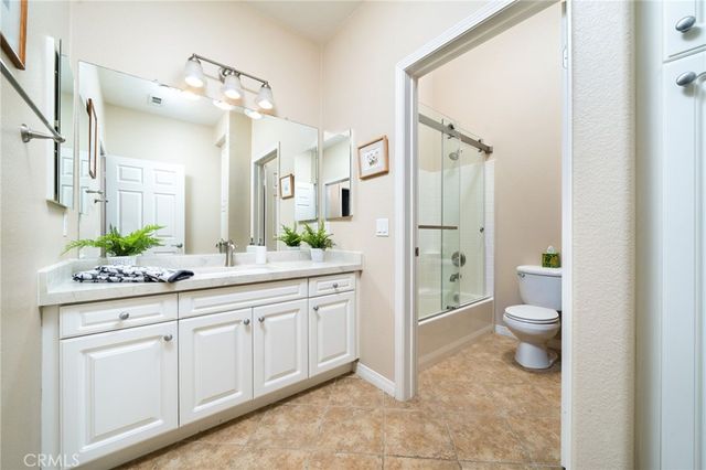 704 W 1st Street, Claremont, CA 91711