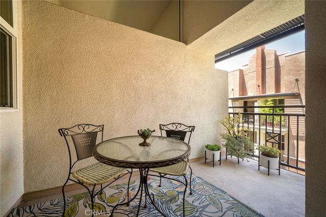 704 W 1st Street, Claremont, CA 91711