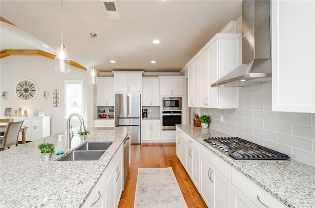 270 Fountain Oak Way, Canton, GA 30114