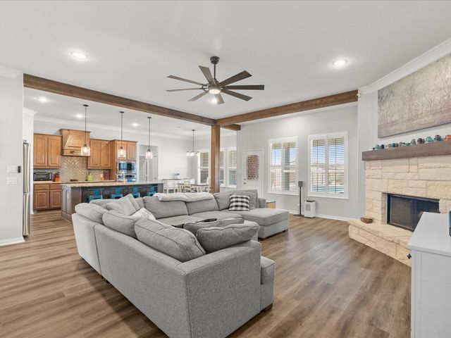 7420 Autumn Grove Lane, Ponder, TX 76259