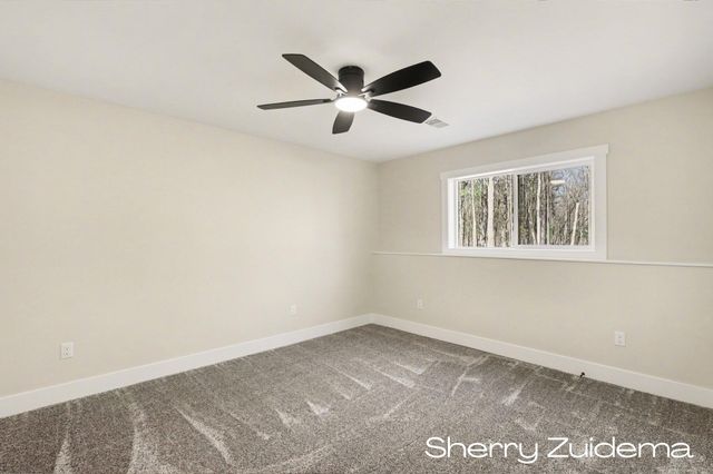 16229 148th Avenue, Spring Lake, MI 49456