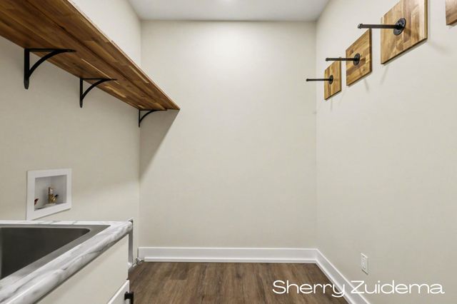 16229 148th Avenue, Spring Lake, MI 49456