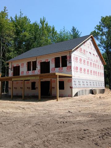 16229 148th Avenue, Spring Lake, MI 49456