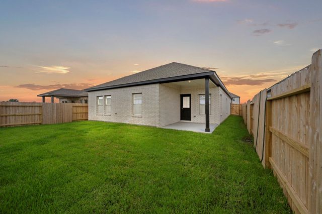 3506 Atlas Point Lane, Angleton, TX 77515