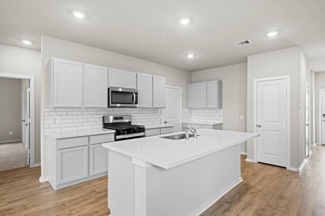 3506 Atlas Point Lane, Angleton, TX 77515