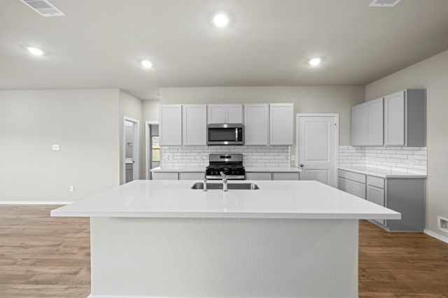 3506 Atlas Point Lane, Angleton, TX 77515